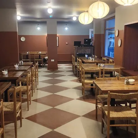 Doonmore Hotel, Bar & Restaurant 이니시보핀