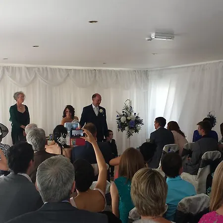 Doonmore Hotel, Bar & Restaurant Hotell Inishbofin