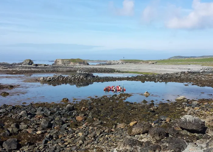 酒店 Doonmore Hotel, Bar & Restaurant