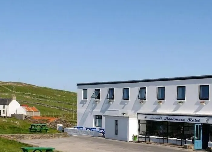 Doonmore Hotel, Bar & Restaurant 酒店