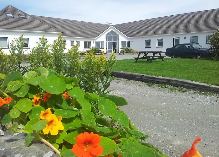 酒店 Doonmore Hotel, Bar & Restaurant 2*